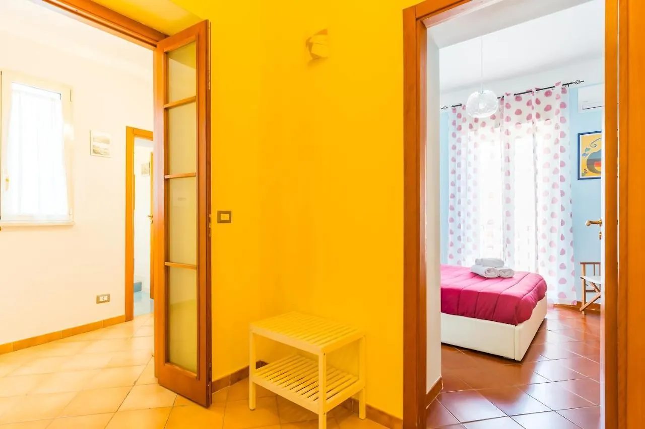 Terrazza San Paolo by Napoliapartments 0*, Napoli Italia