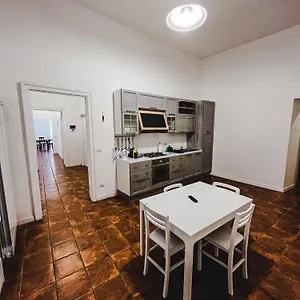 Appartamento Terno Su, Napoli